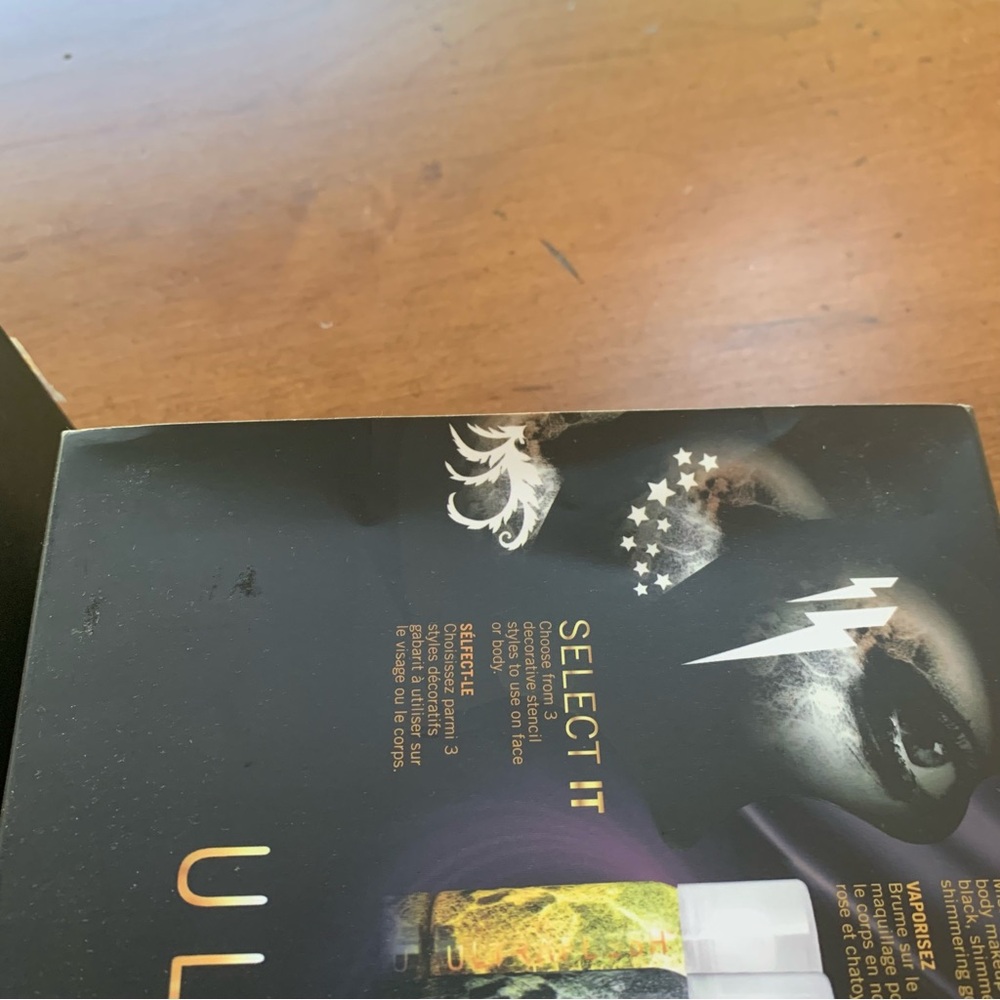 Ultraflesh Flash Face Decorating Kit by Beautylish - Picture 9 of 9